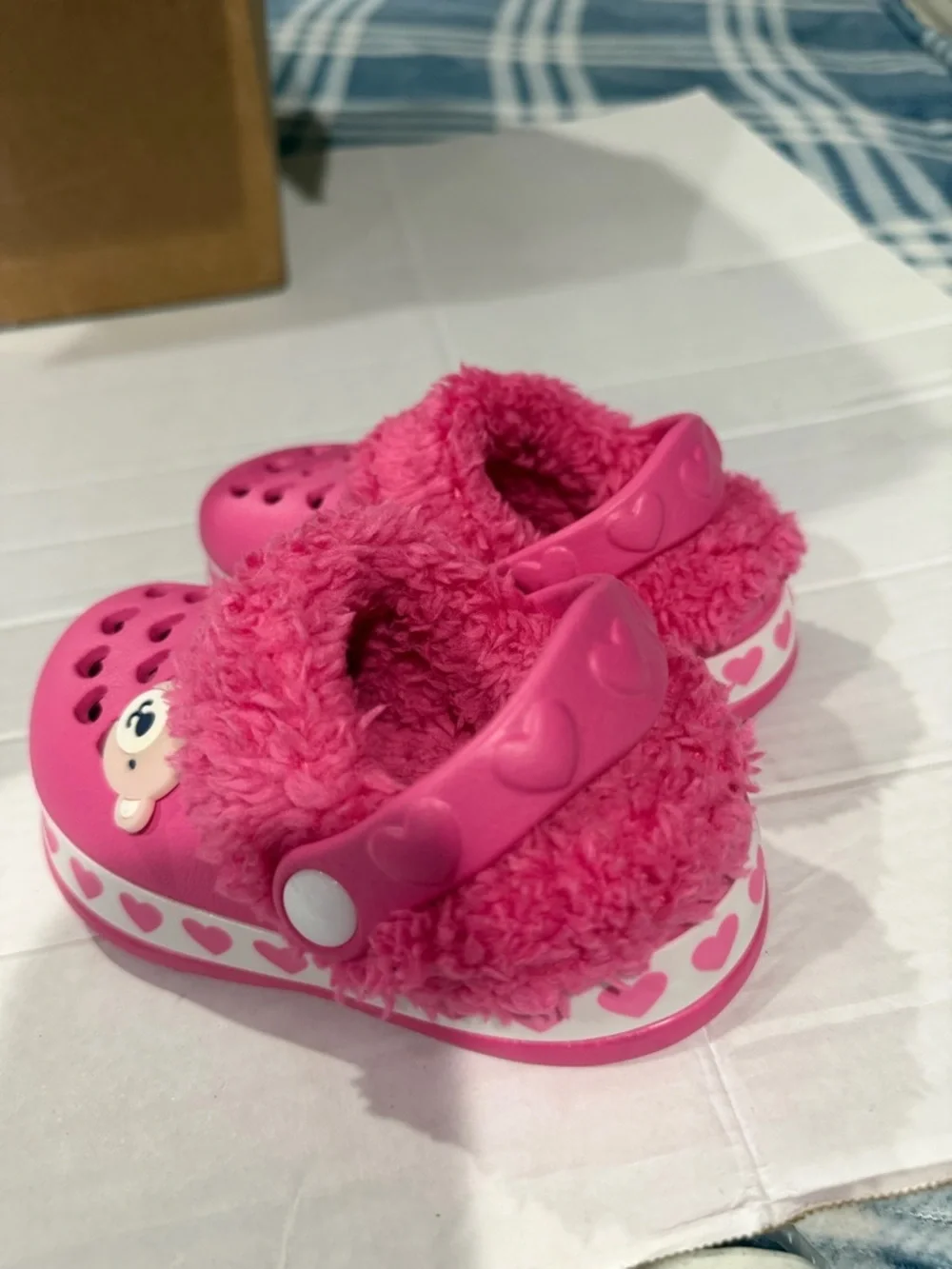 Kids Pink Heart Slip-On Clogs with Fuzzy Lining